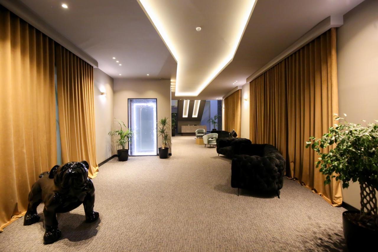 The Central View Boutique Hotel Влёра Экстерьер фото